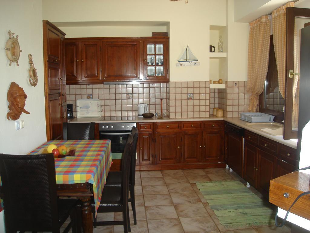 Stelios Seaside House Villa Lefokastro Exterior photo